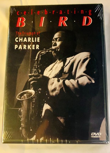 Celebrating bird the triumph - celebrating,